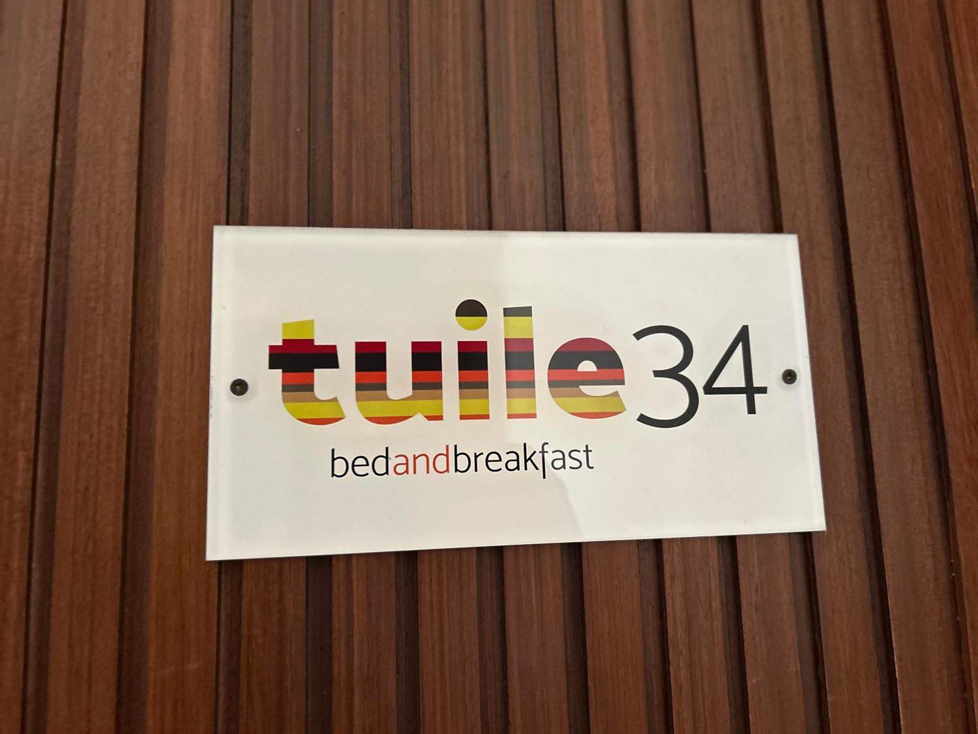 Tuile 34 2* Lecce